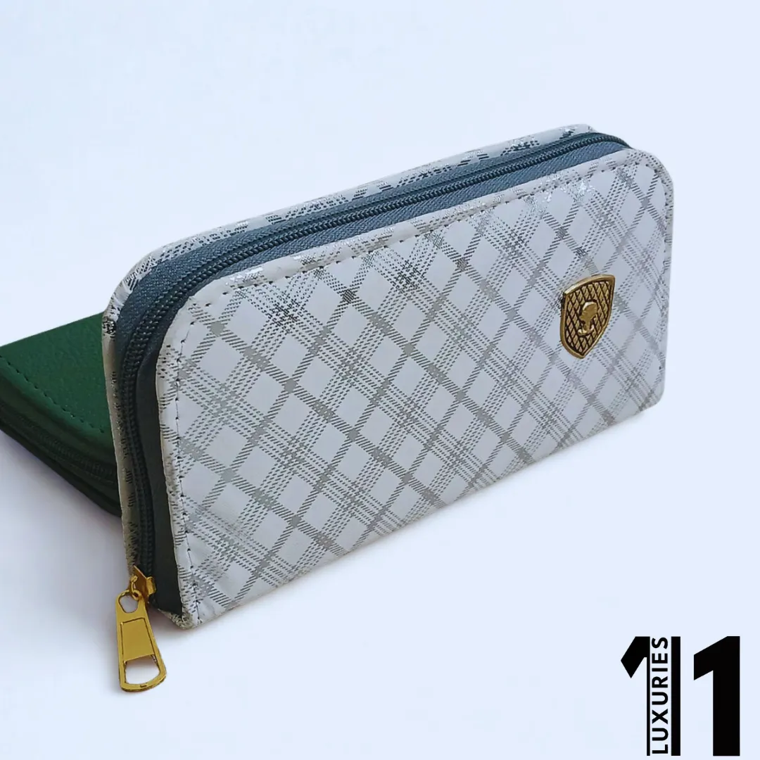 women's white clutch